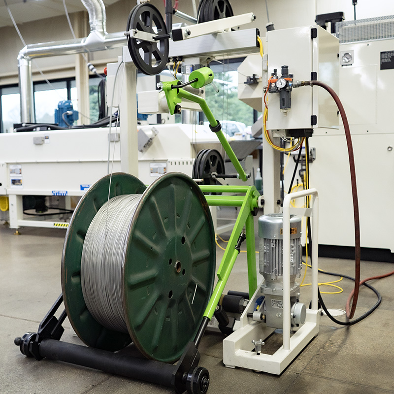 AIM 2100 Powered Wire Payoff