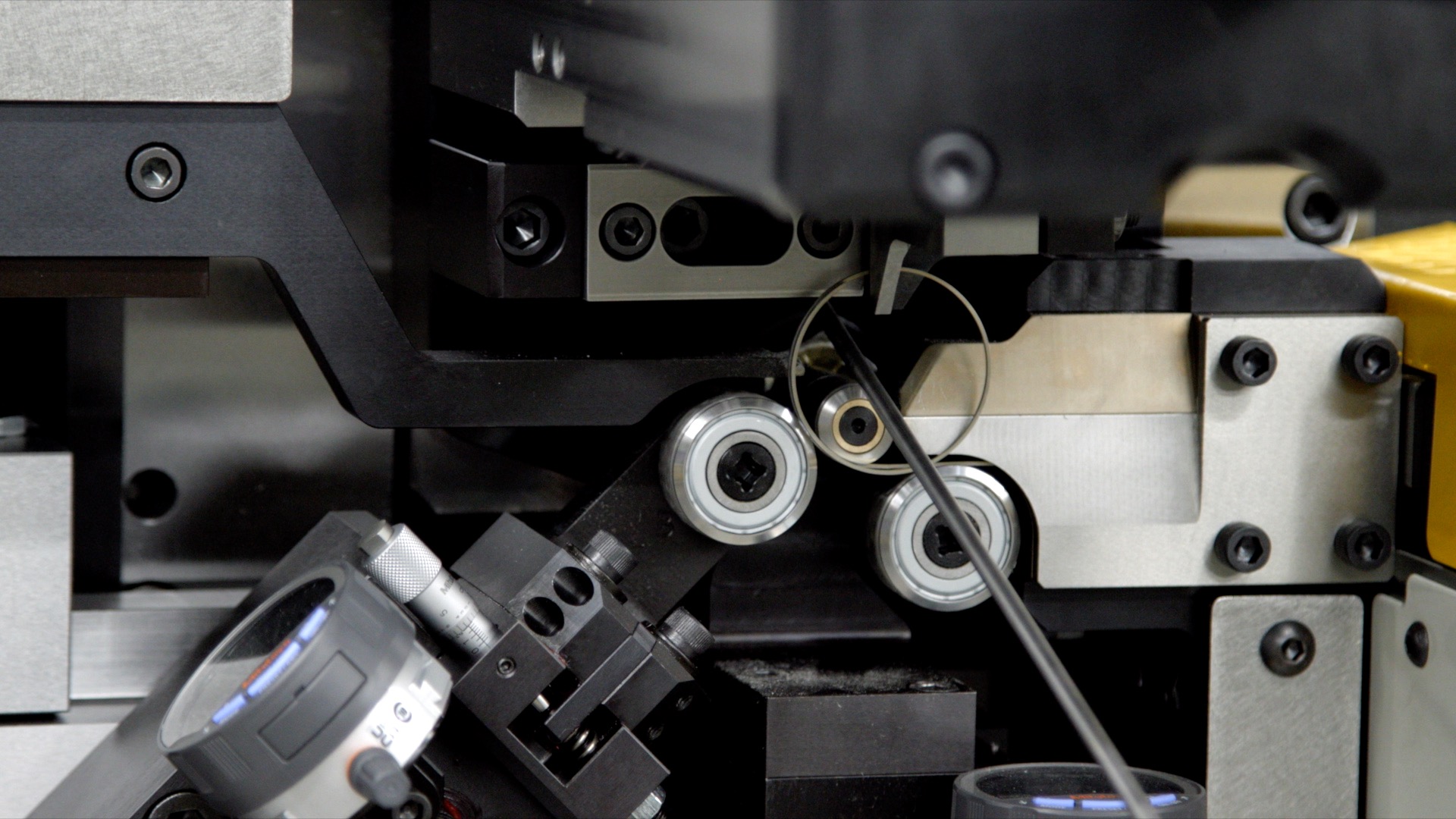 Automated Industrial Motion coiler with ring coiling setup